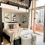 Modern High Ceiling Loft With Terrace Apartment, Prague