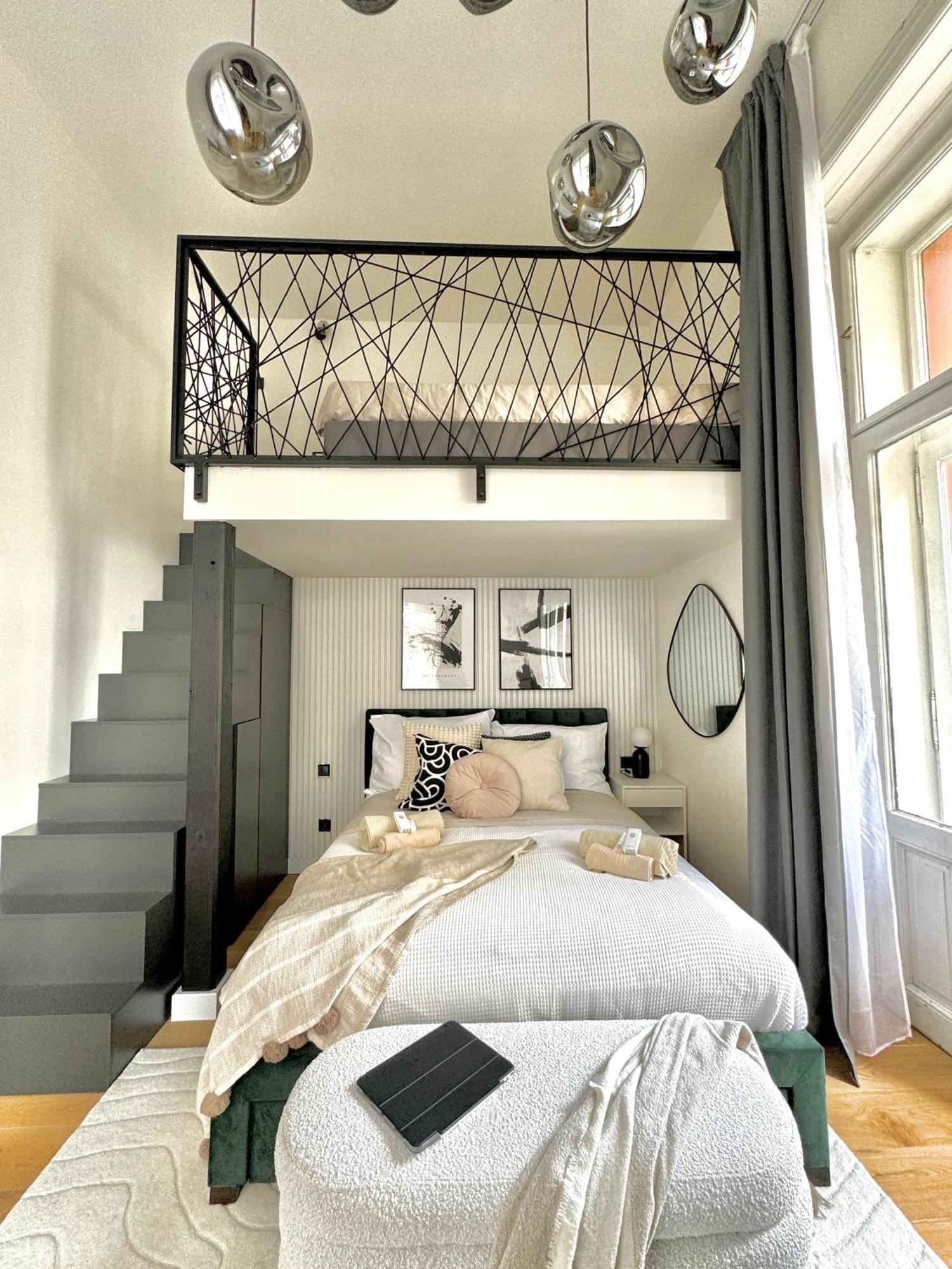 Modern High Ceiling Loft With Terrace Apartment, * Prague