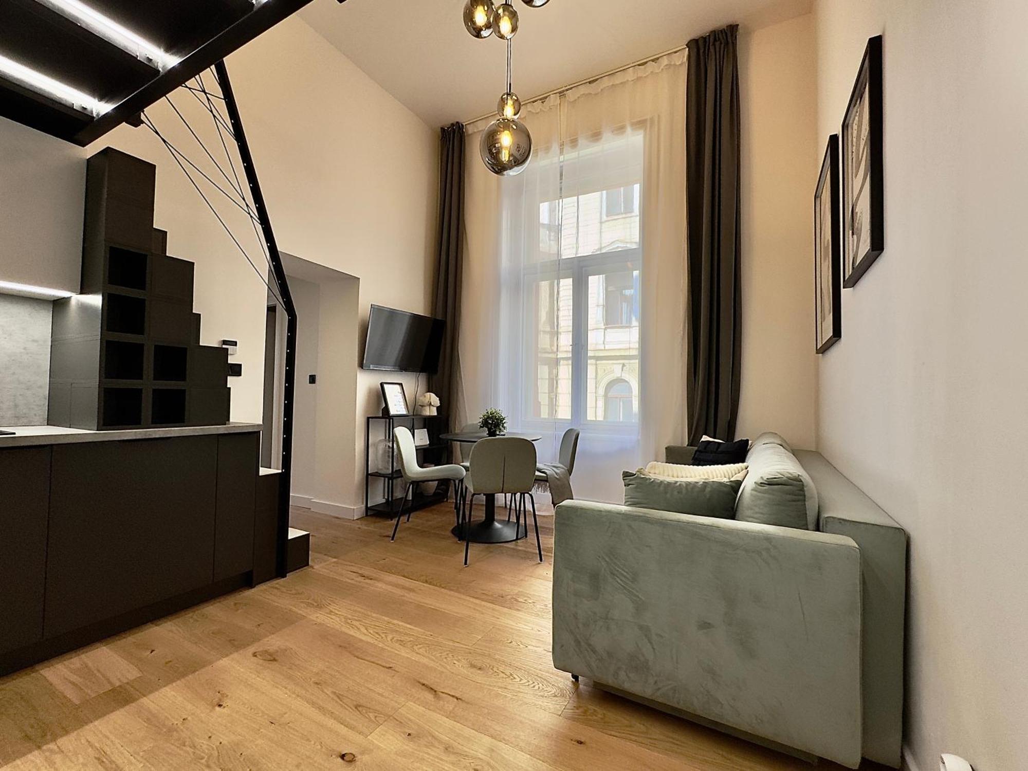 Apartment Modern High Ceiling Loft With Terrace Apartment, *